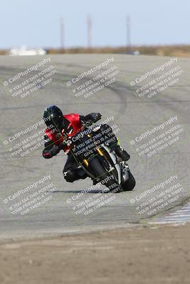 media/Nov-26-2023-TrackDaz (Sun) [[64ad8cfd8f]]/Mock Race/Outside Grapevine/